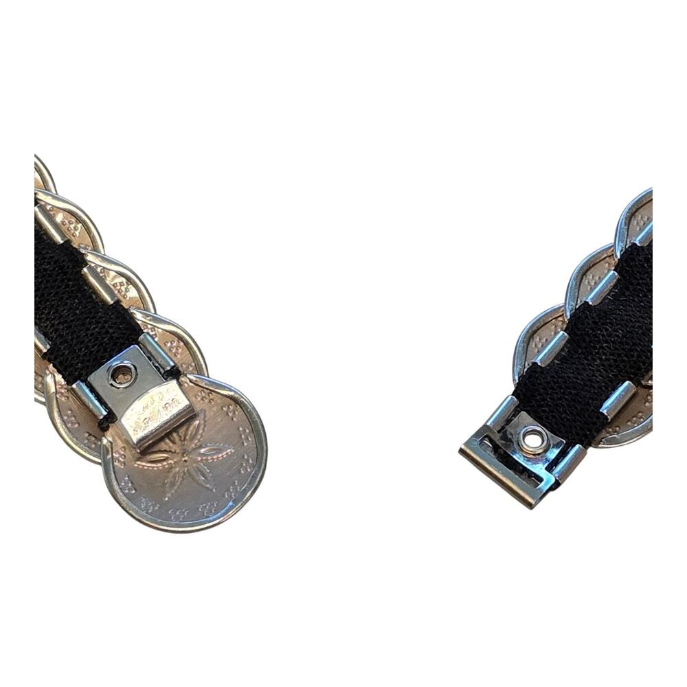 Silver Sand Dollar Concho Belt Womens Silver Tone Design Metal 24x0.75 inches - Picture 3 of 5